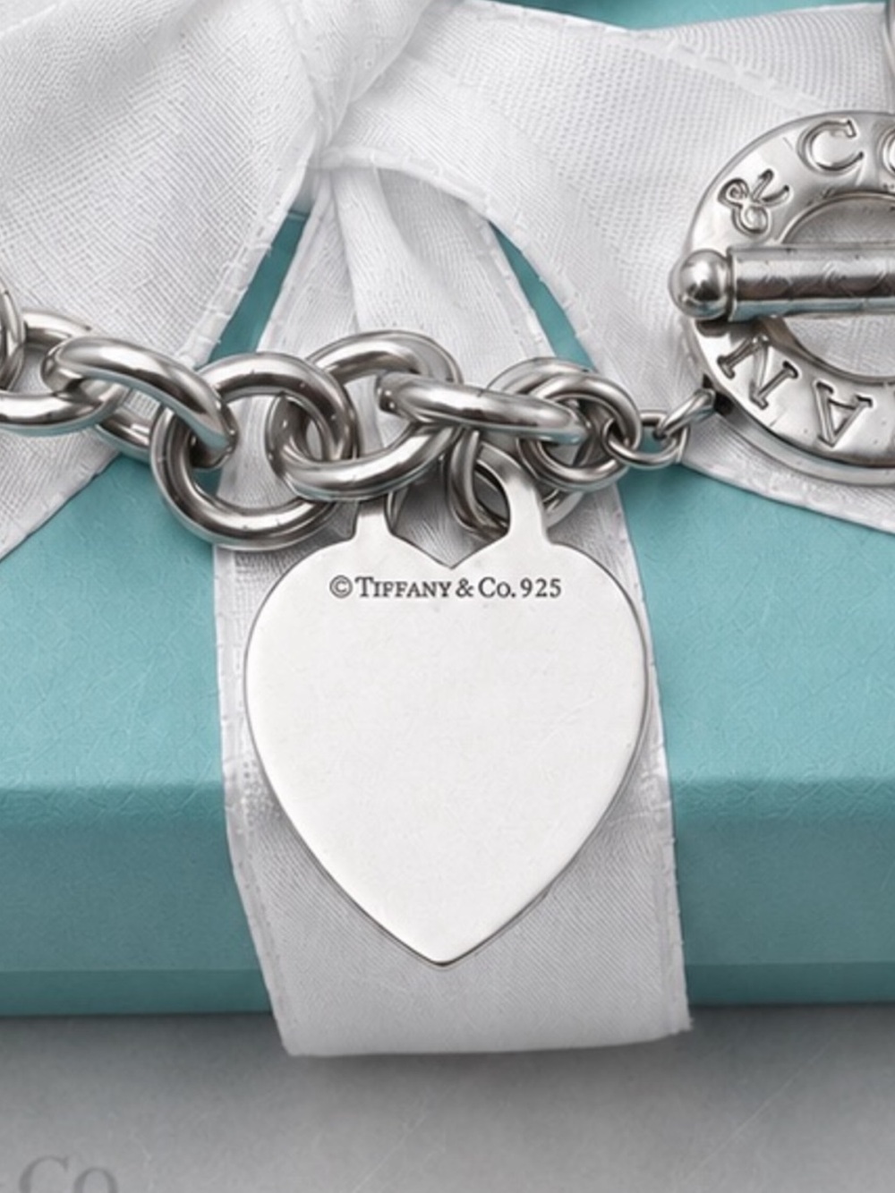 Tiffany & Co. 8" Heart Tag Charm Toggle Bracelet Sterling Silver 925 Gift Box - Picture 4 of 11